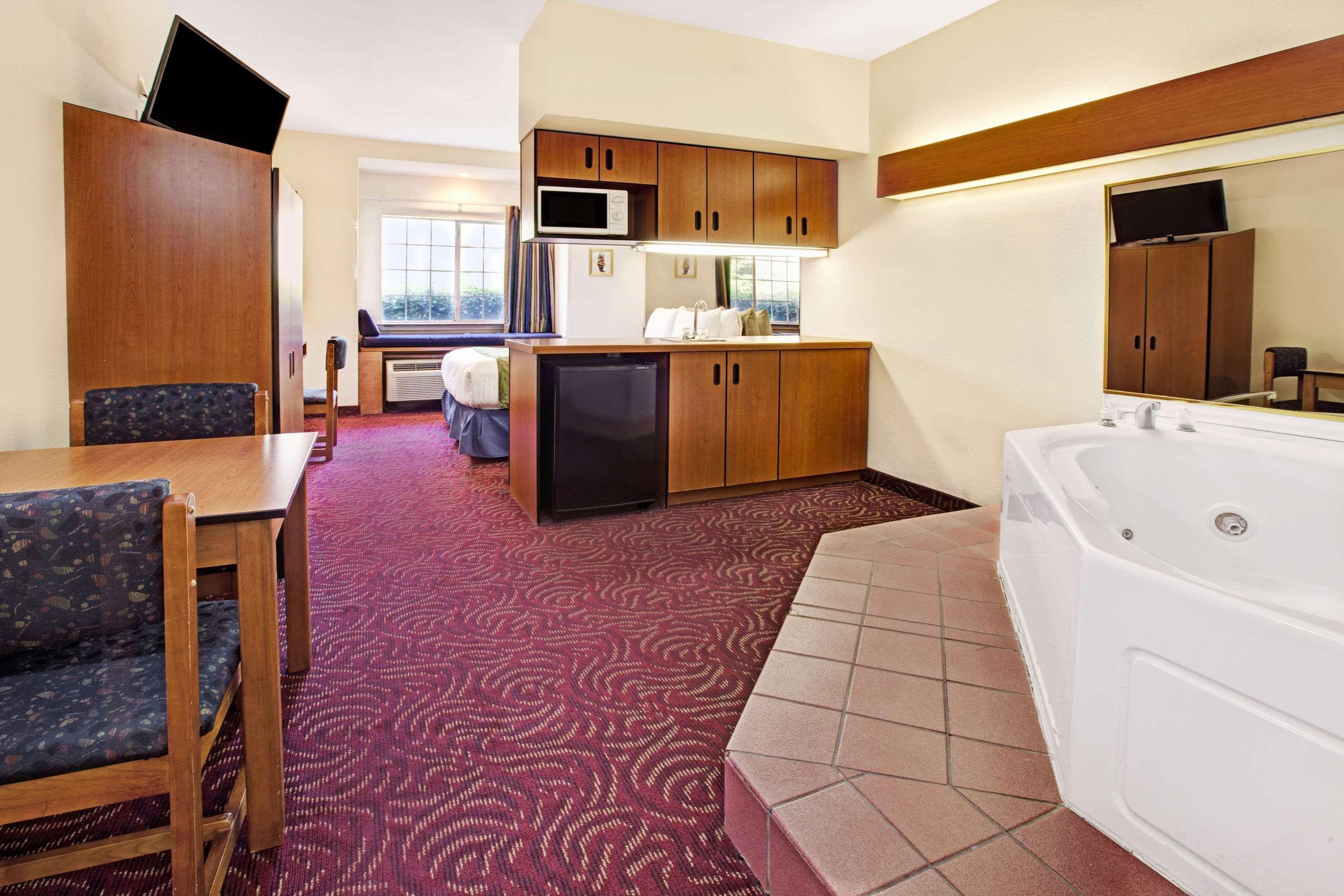 Hotel Econo & - Dallas East Mesquite