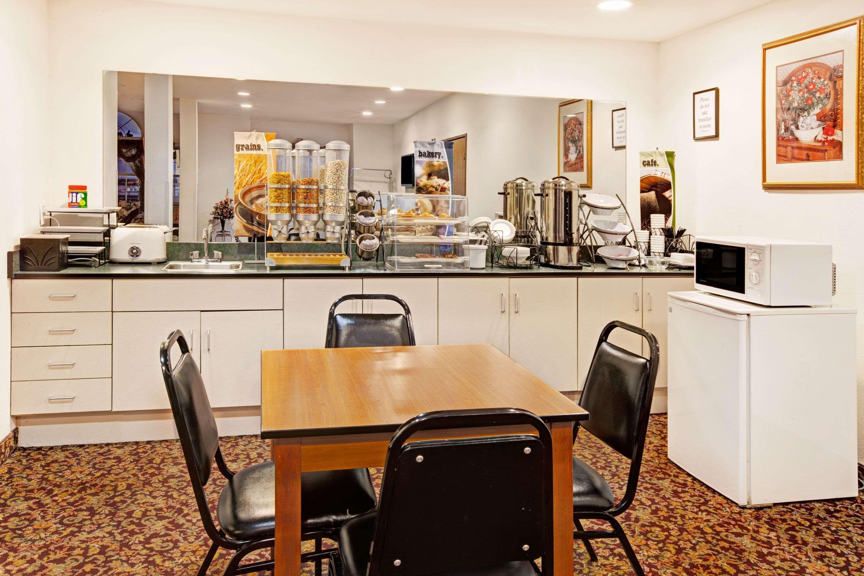 Hotel Econo & - Dallas East Mesquite
