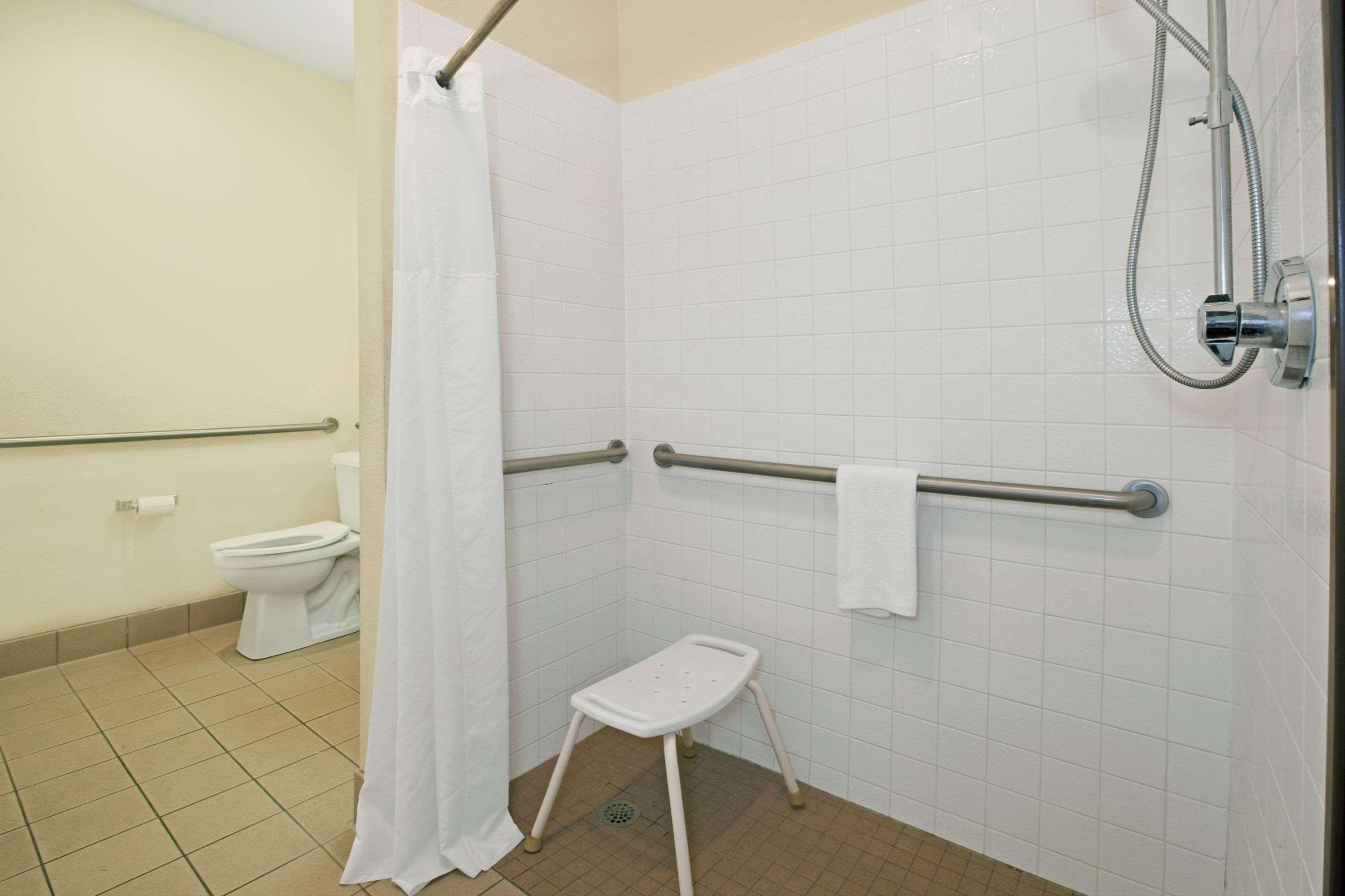 Hotel Econo & - Dallas East 2*