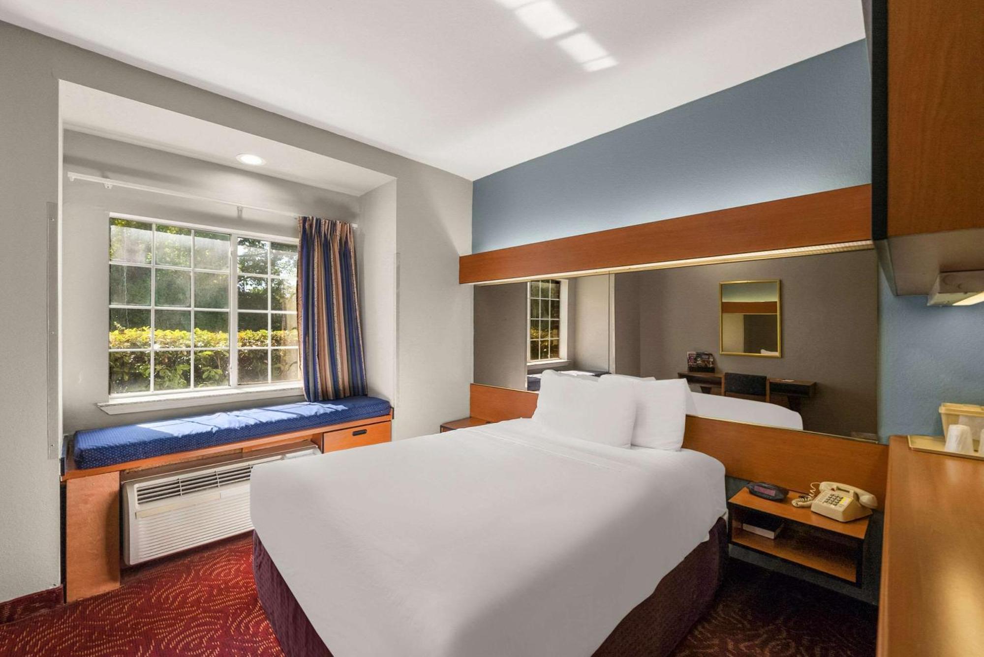 Hotel Econo & - Dallas East