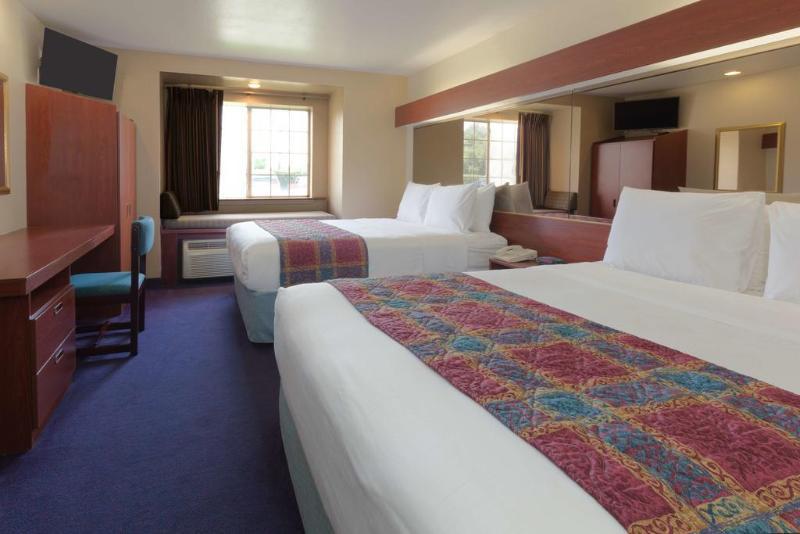 Hotel Econo & - Dallas East 2*