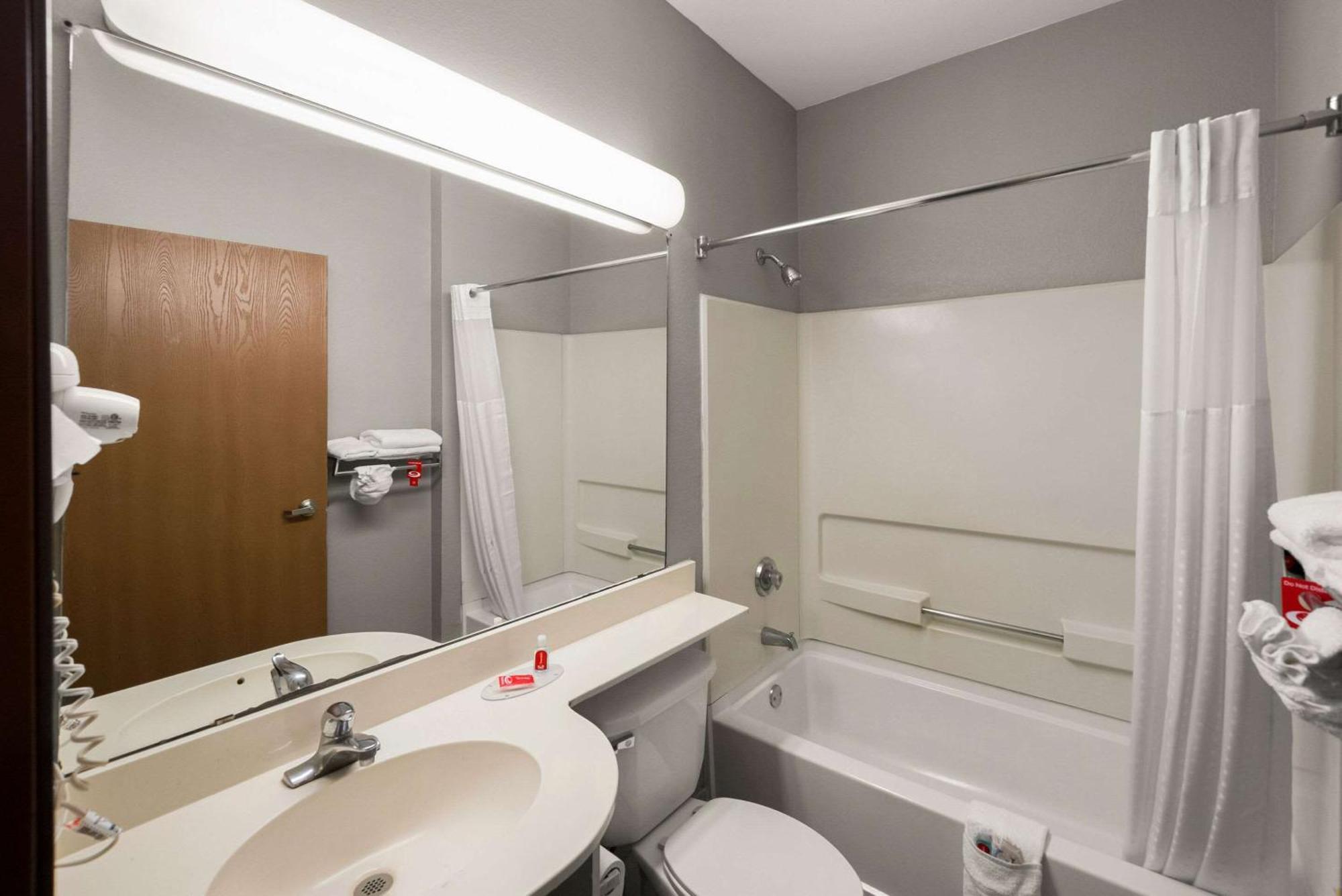 Hotel Econo & - Dallas East Mesquite